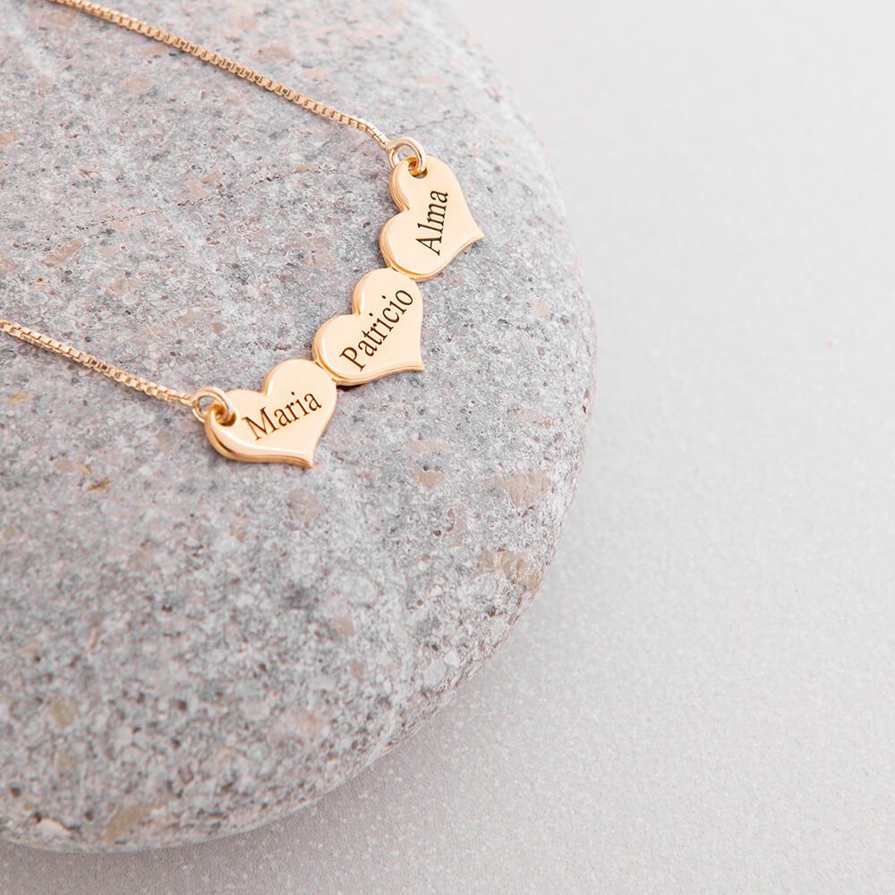 Engraved Horizontal Hearts Necklace-3