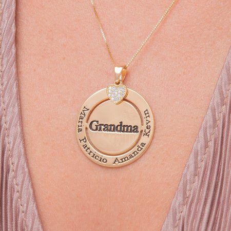 Grandma Disc Necklace with Inlay Heart-2