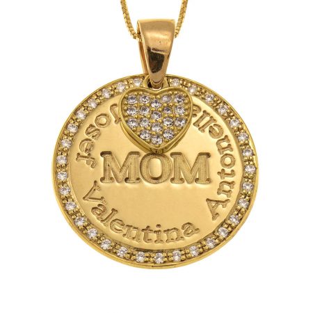 Mom Circle Necklace With Inlay Heart in 18K Gold Plating