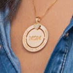 Engraved Circle Mom Necklace with Inlay Heart-2