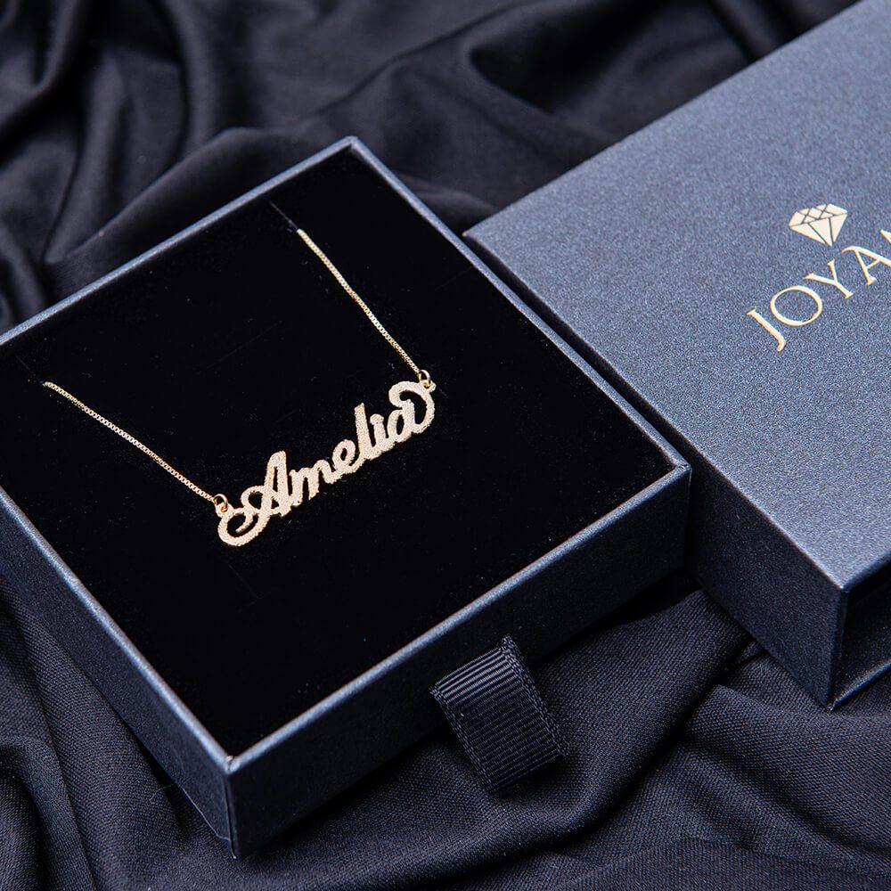 Carrie Sparkling Name Necklace with Box Chain-3