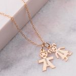 Personalized Horizontal Mother’s Necklace with Kids-3