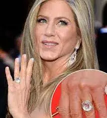 Jennnifer Ariston and her Diamond Ring