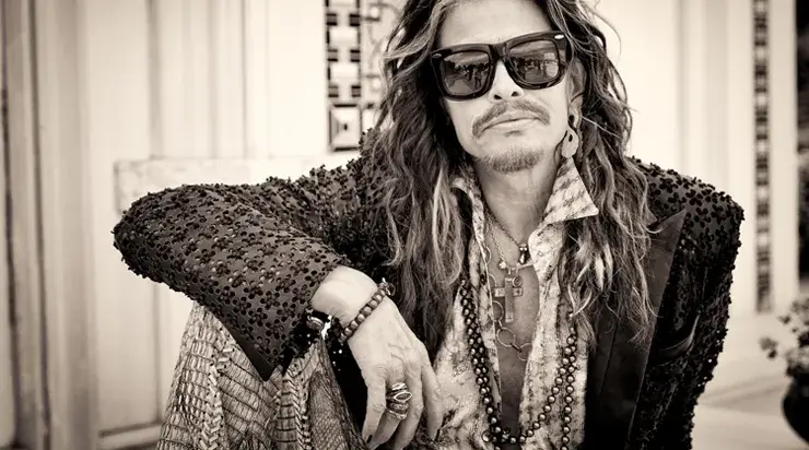 Steven Tyler wearing Layer Necklaces