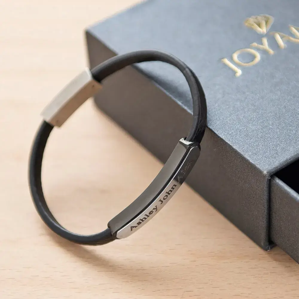 Men’s Bracelet With Engravable Bar In 316 Stainless Steel